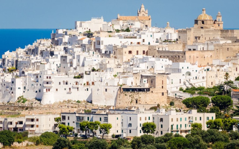 D couvrir Ostuni La C l bre Ville Blanche Des Pouilles La Petite Rade