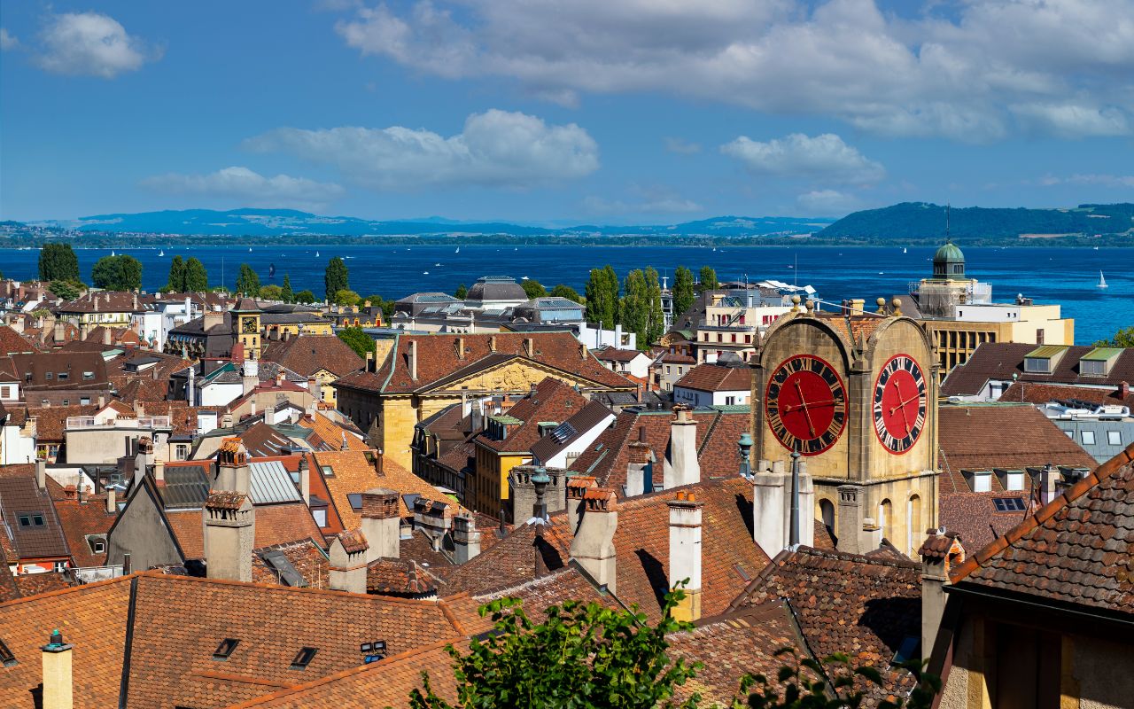 Visiter Neuch tel La Perle Cach e De La Suisse Romande La Petite Rade